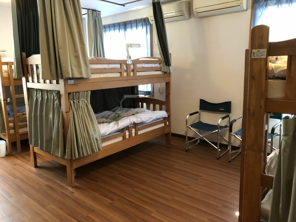 Cama en dormitorio compartido (dormitorio compartido masculino) Mori no Kirameki