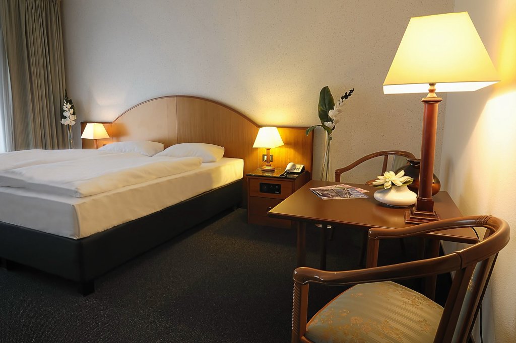 Standard Doppel Zimmer mit Balkon Spreewald Parkhotel