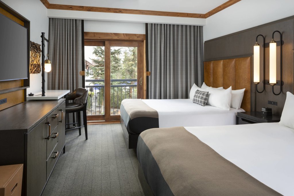 Standard Quadruple room The Hythe, a Luxury Collection Resort, Vail