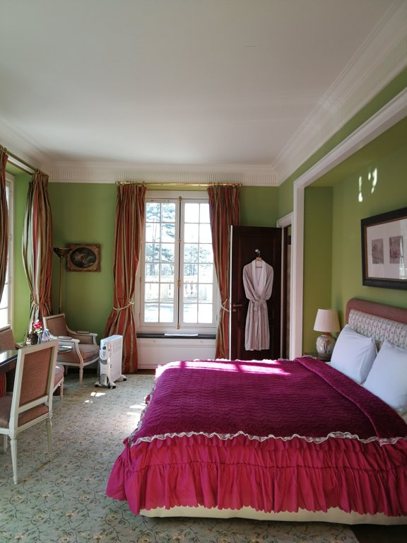 Standard Doppel Zimmer mit Balkon Château des Forgets Hotel