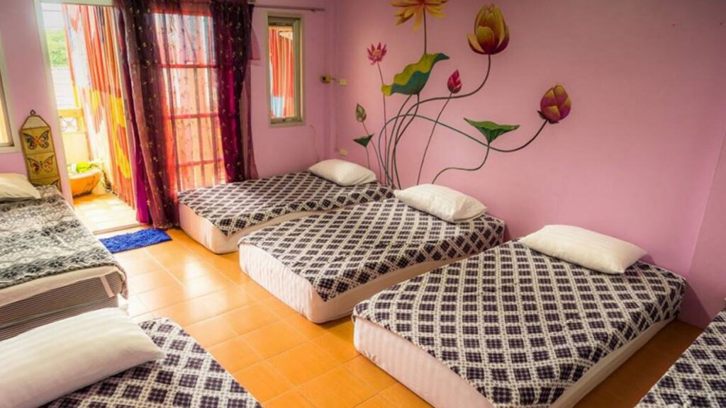 Lit en dortoir (dortoir masculin) Bee Sleep Hostel Koh Chang