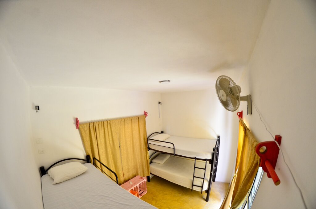 Кровать в общем номере (женский номер) La Casona Hotel