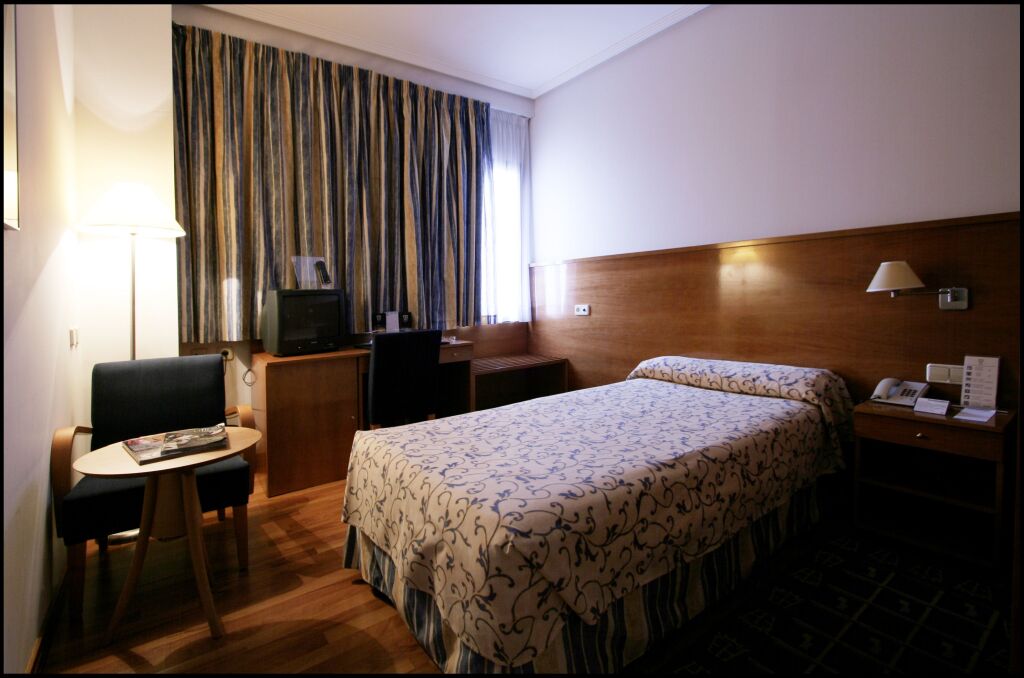 Одноместный номер Standard Extremadura Hotel