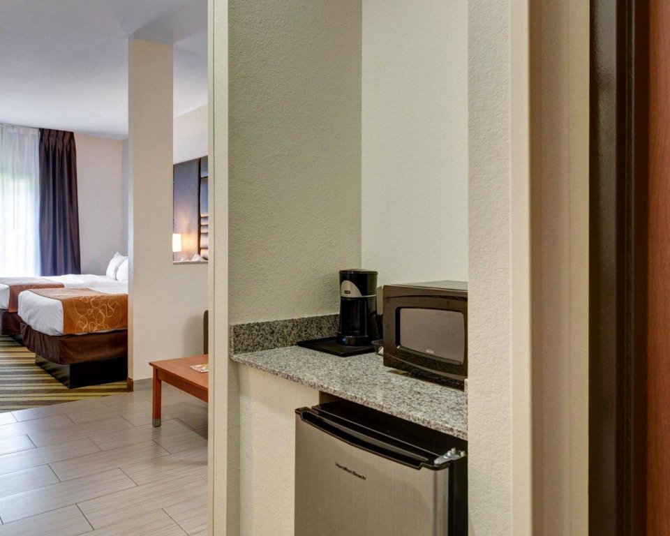Suite Comfort Suites Denham Springs