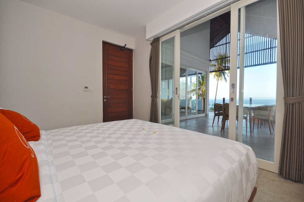 Suite with ocean view Rajavilla Lombok Resort - Seaside Serenity