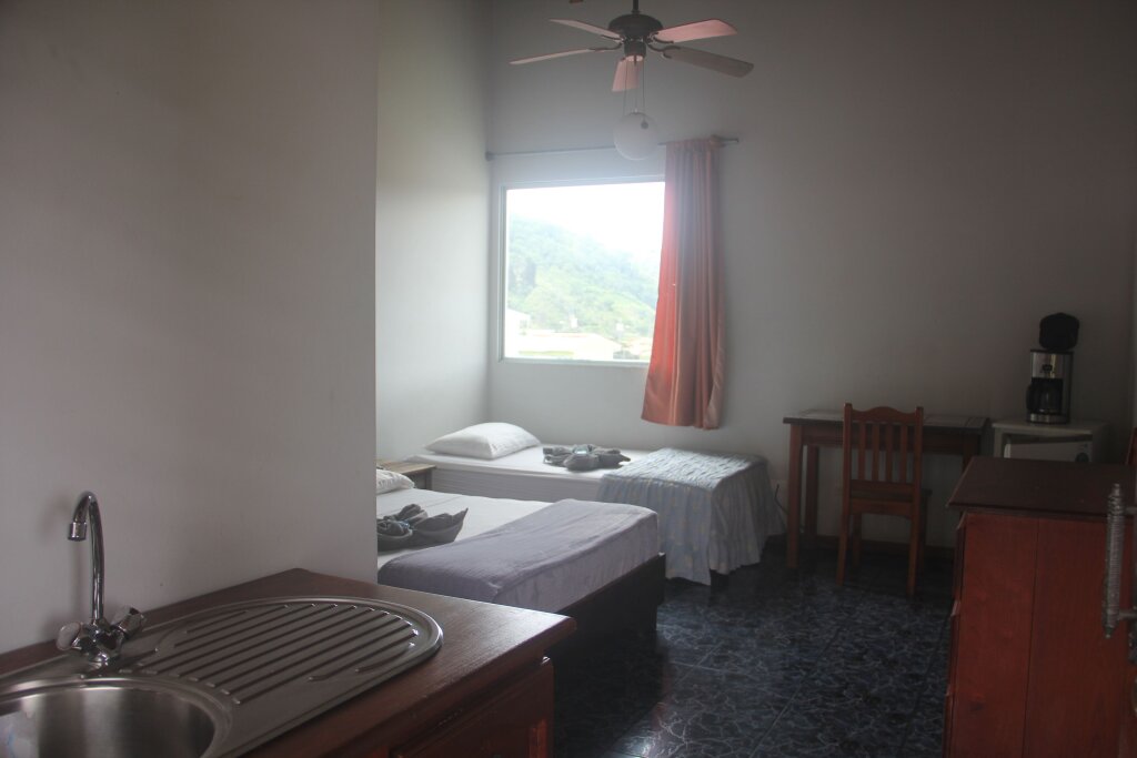 Двухместный номер Standard c 1 комнатой с видом на горы Hotel Reventazón Orosi
