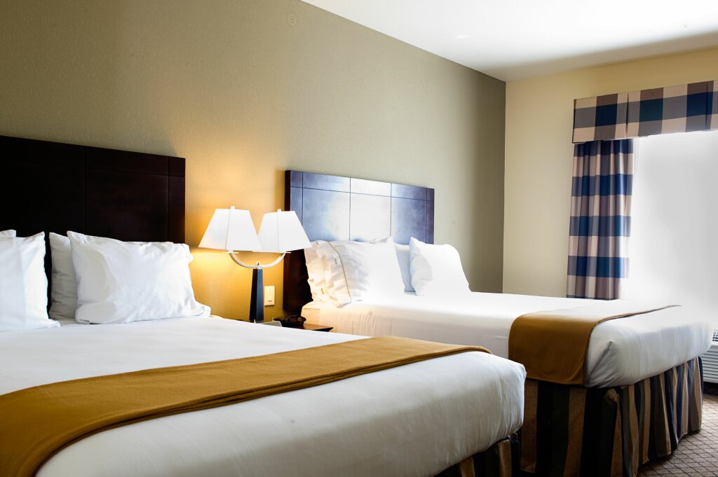 Standard Quadruple room Holiday Inn Express Hotel & Suites San Antonio NW-Medical Area, an IHG Hotel