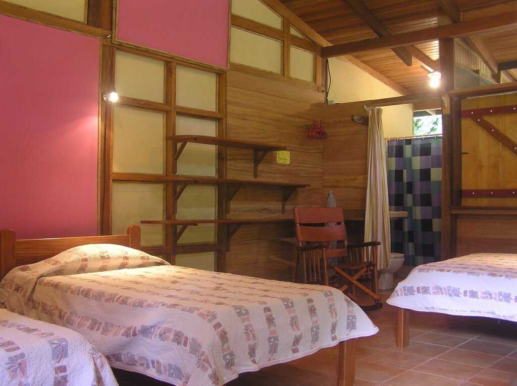 Бунгало с 2 комнатами с видом на сад Suital Lodge