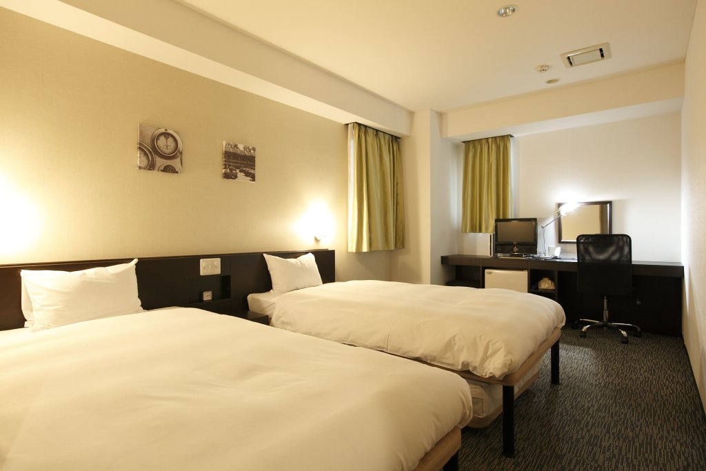 Трёхместный номер Standard с 3 комнатами Business Hotel Sunpu