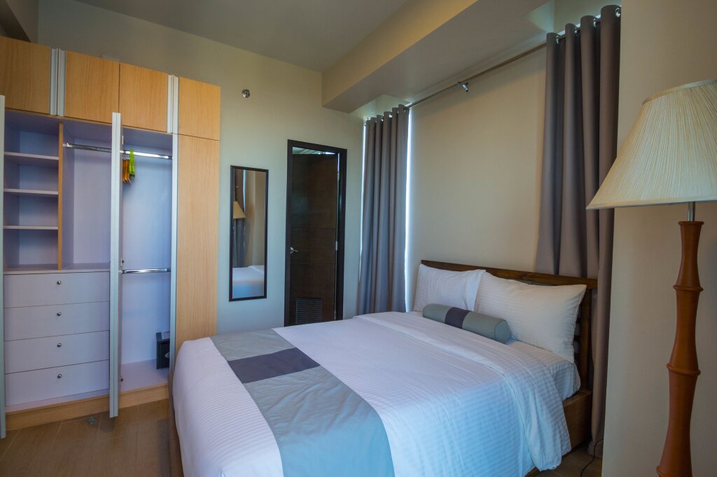 Suite 1 Schlafzimmer CSuites at 8 Newtown Residences