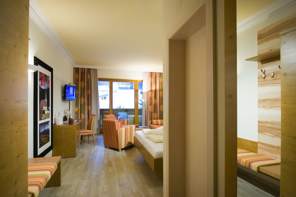 Comfort Double room with balcony Family & Sporthotel Kärntnerhof
