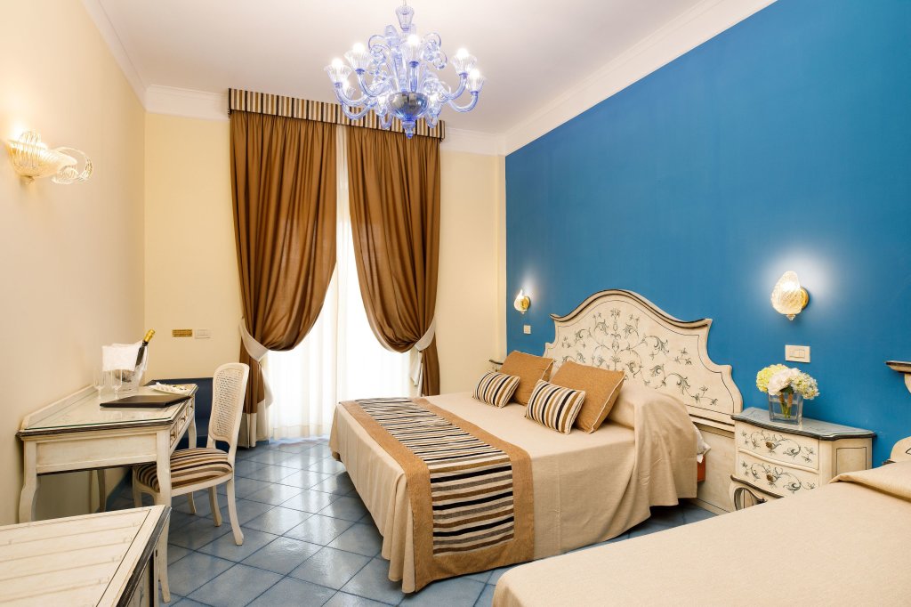 Dreier Zimmer mit Balkon Hotel Zi' Teresa