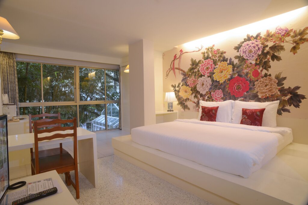 Deluxe room Sino House Phuket Hotel - SHA Plus