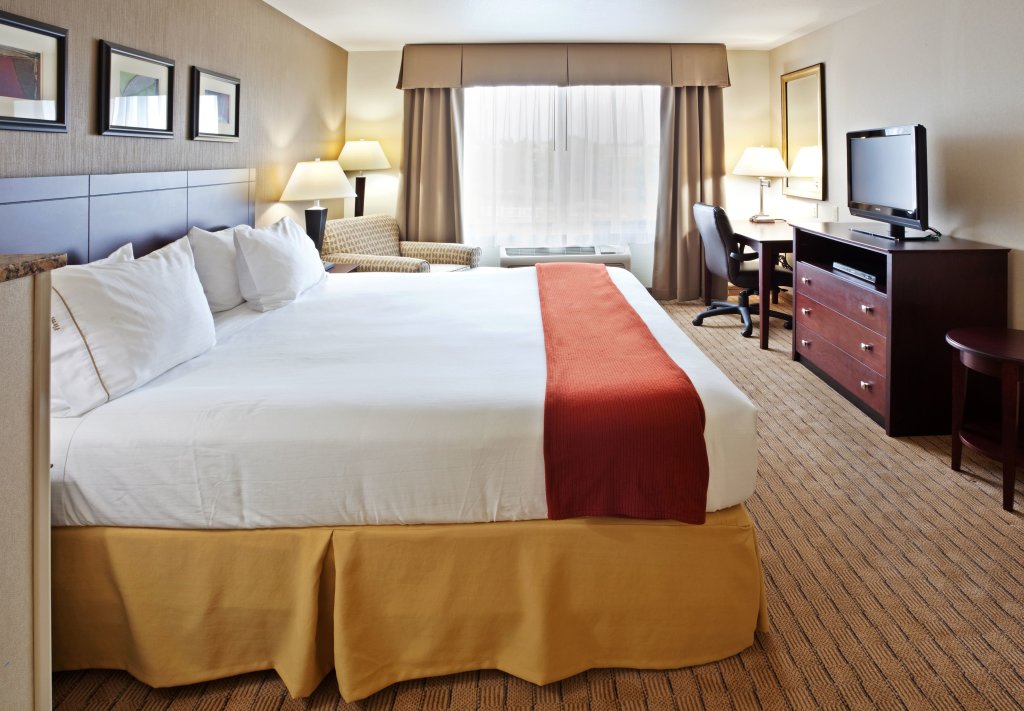 Номер Standard Holiday Inn Express Hotel & Suites Vancouver Mall-Portland Area, an IHG Hotel