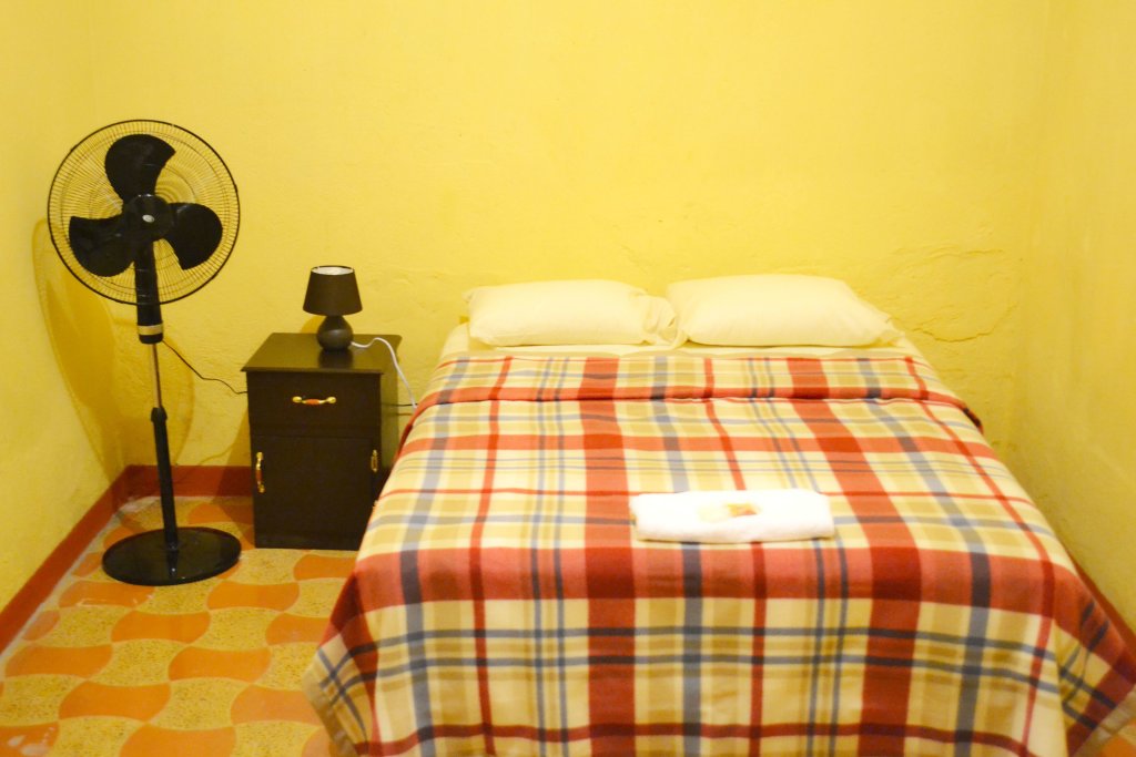 Economy Double room 4 Grados Hostel