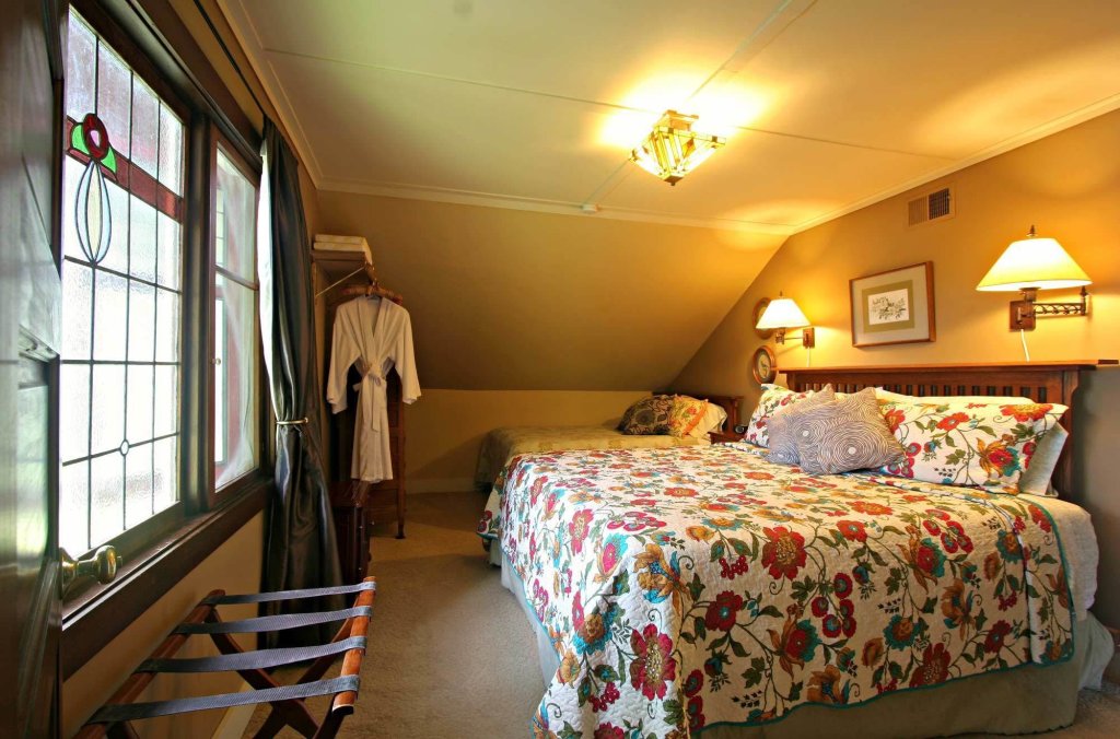 Suite Classica Kangaroo House Bed & Breakfast