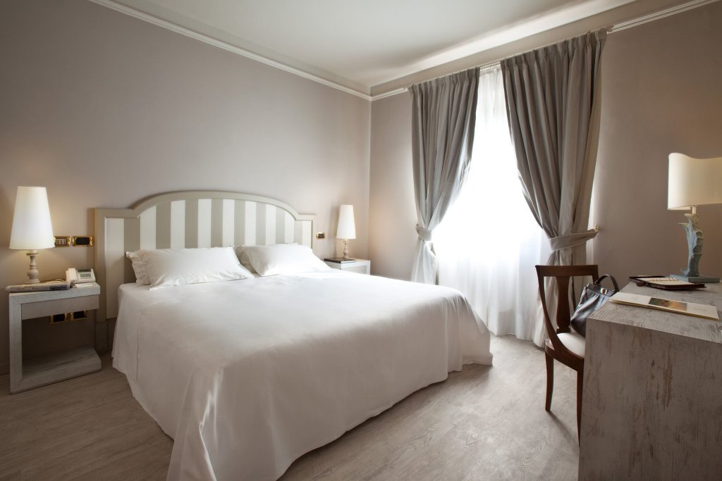 Classic Double room Grand Hotel Baia Verde