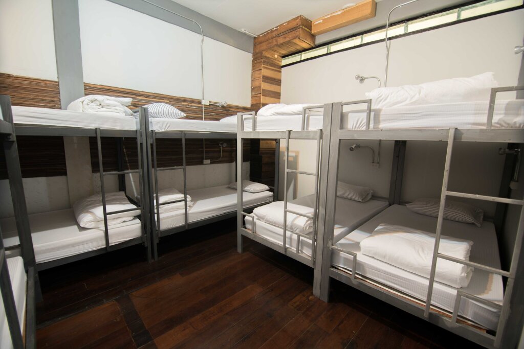 Кровать в общем номере il Treno Hostel