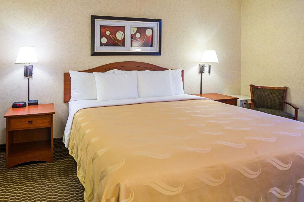 Standard room Quality Inn & Suites I-90