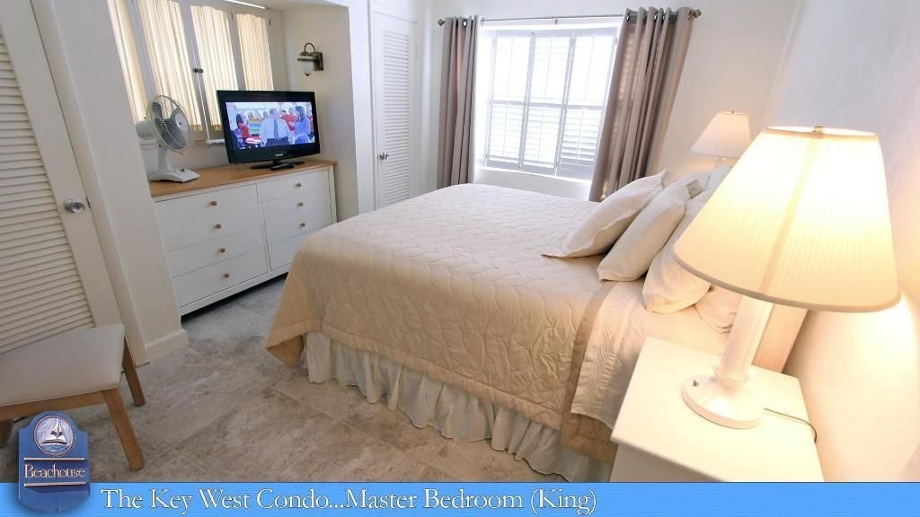 Deluxe room Beachouse Inn & Suites