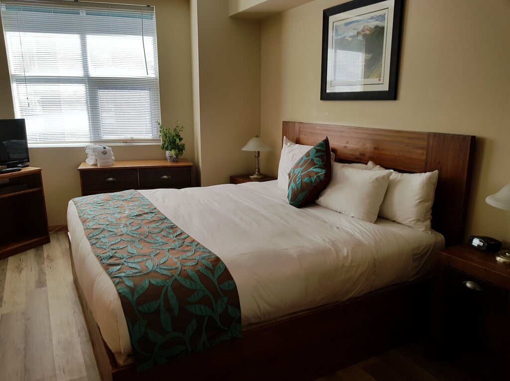 Номер Luxury с 3 комнатами с видом на горы Sunset Resorts Canmore and Spa