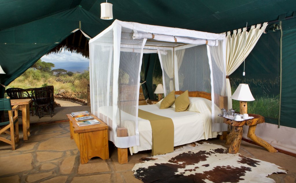 Тент c 1 комнатой Kibo Safari Camp
