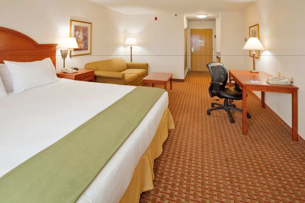 Номер Standard Holiday Inn Express Hotel & Suites Frackville, an IHG Hotel