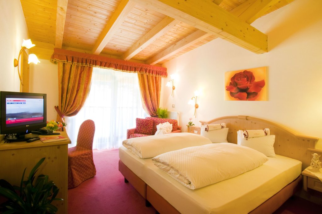 Standard double chambre avec balcon et Vue montagne Wellnesshotel Grafenstein