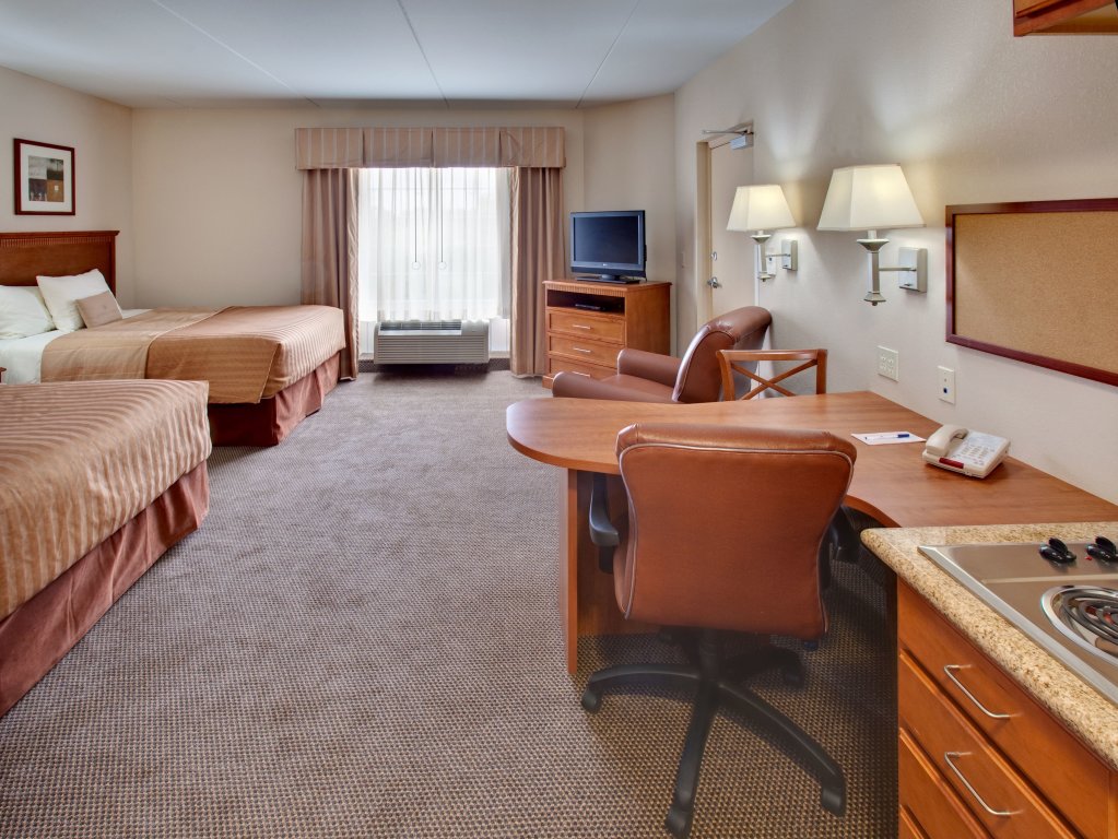Suite cuádruple Candlewood Suites Omaha Airport, an IHG Hotel