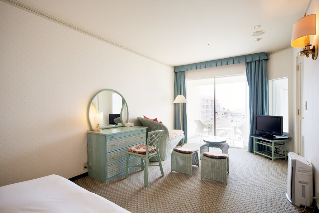Standard Double room with balcony Wakayama Marina City Hotel