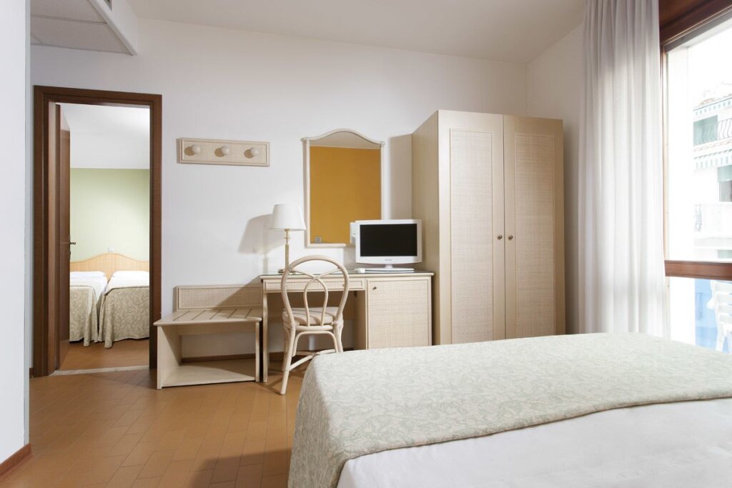 Семейный номер Standard с 2 комнатами Hotel Croce Di Malta
