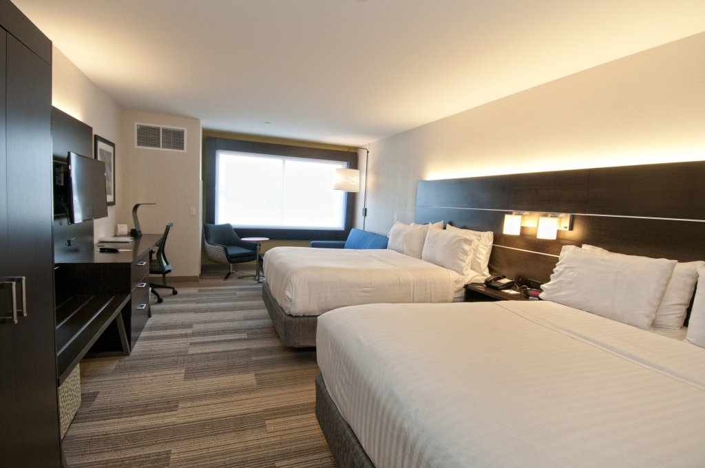 Suite quadrupla Holiday Inn Express & Suites Johnstown, an IHG Hotel