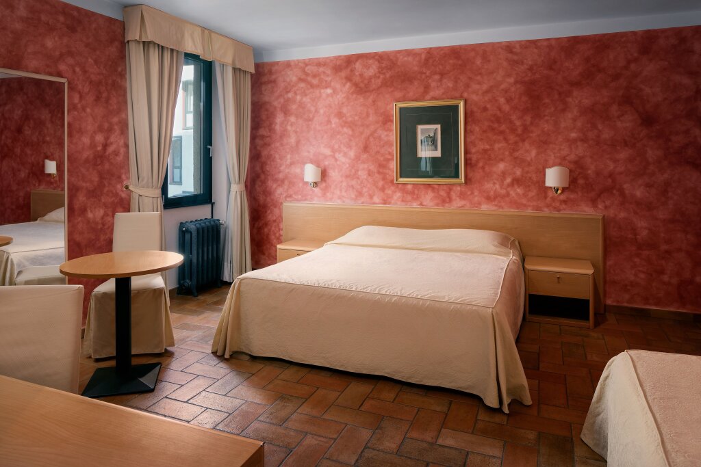 Трёхместный номер Standard Hotel Roma Prague