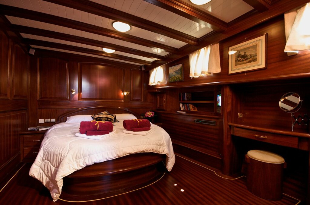 Deluxe chambre Plaghia Charter Boat & Breakfast