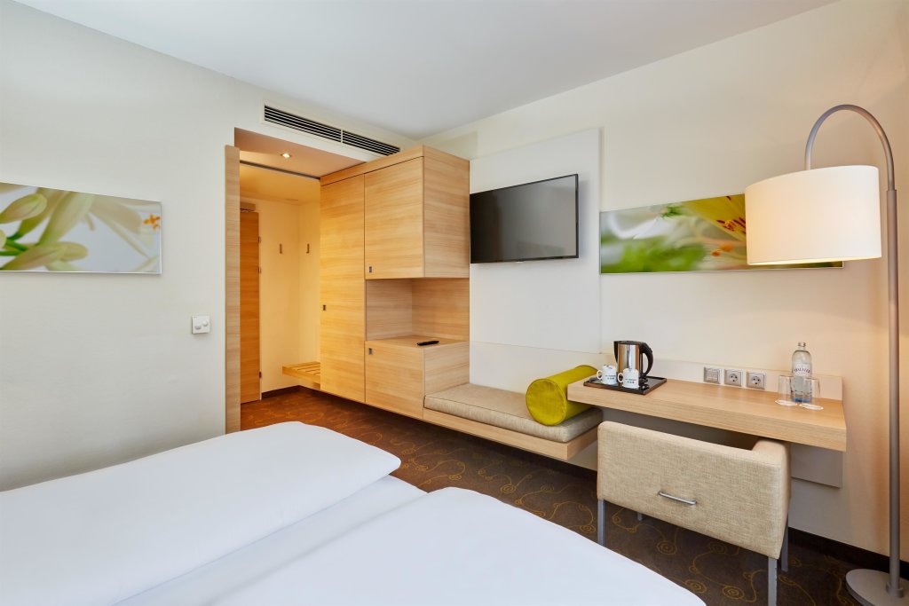 Двухместный номер Comfort H+ Hotel Salzburg