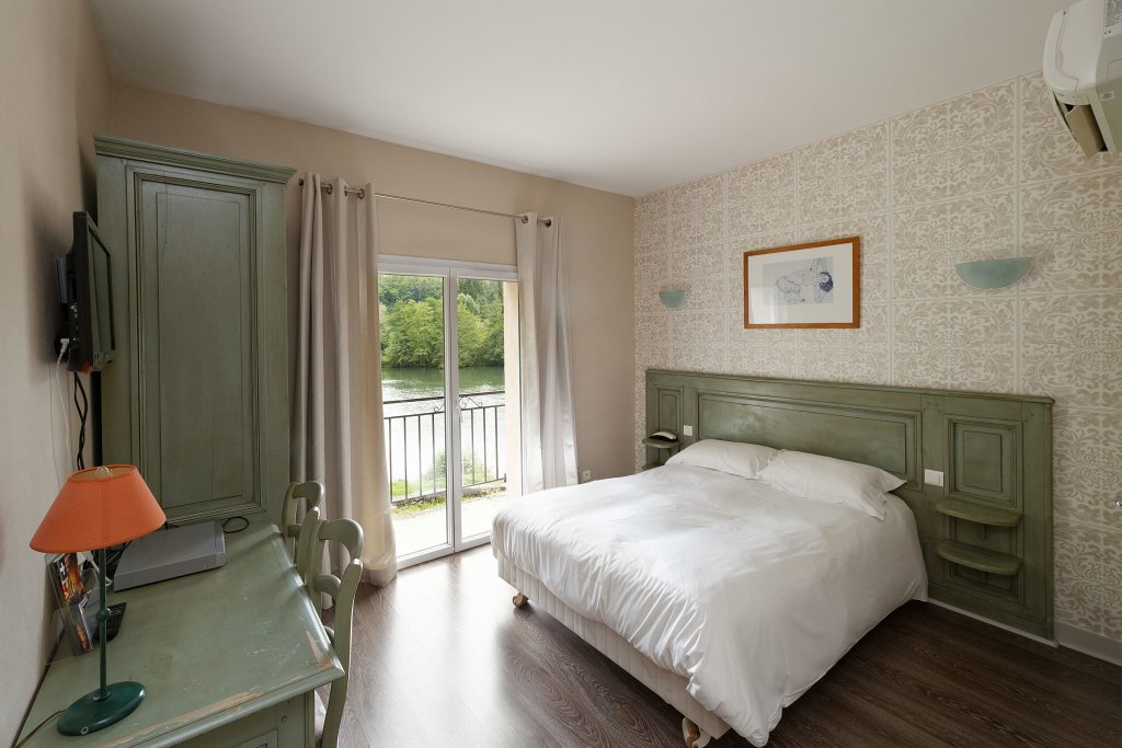 Standard Double room Hotel du Lac Foix