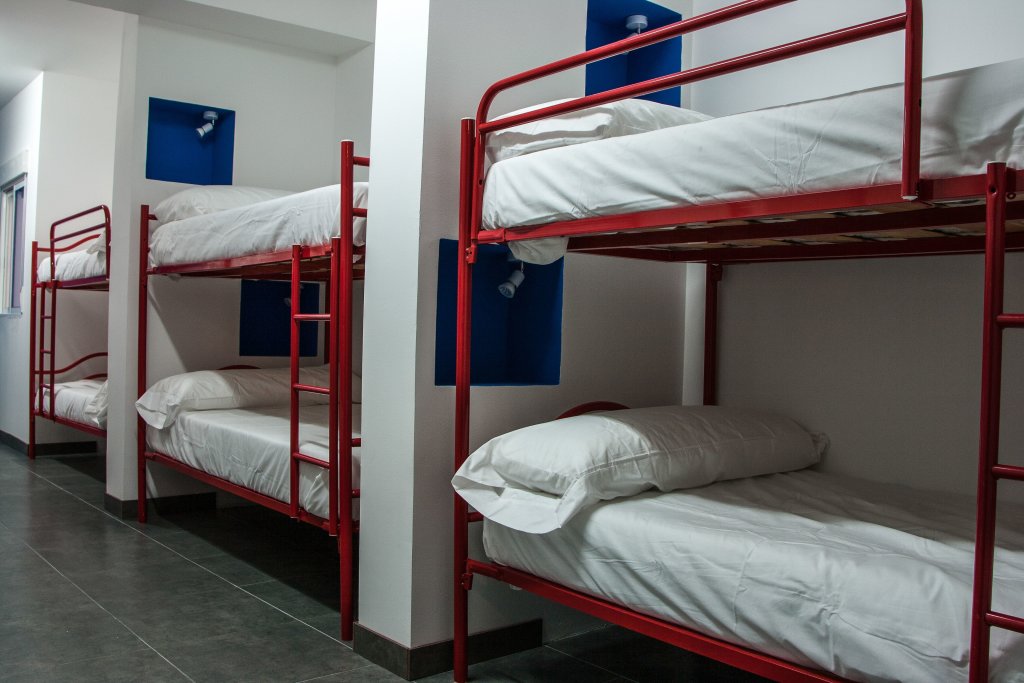 Кровать в общем номере Olé Backpackers Hostel