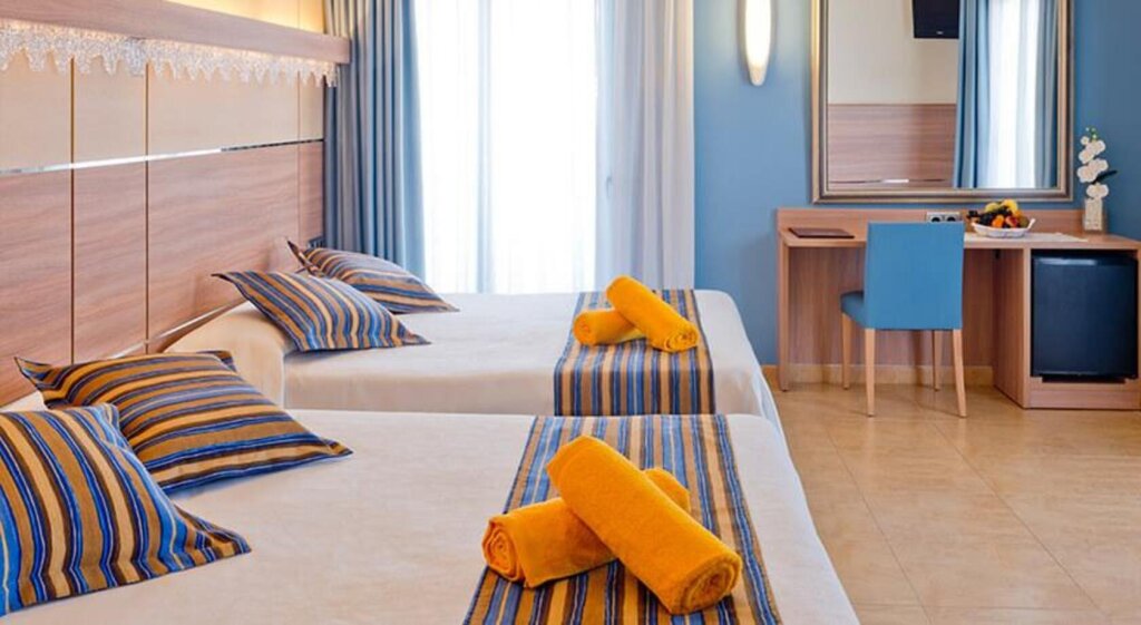 Premium Dreier Zimmer Hotel Alhambra