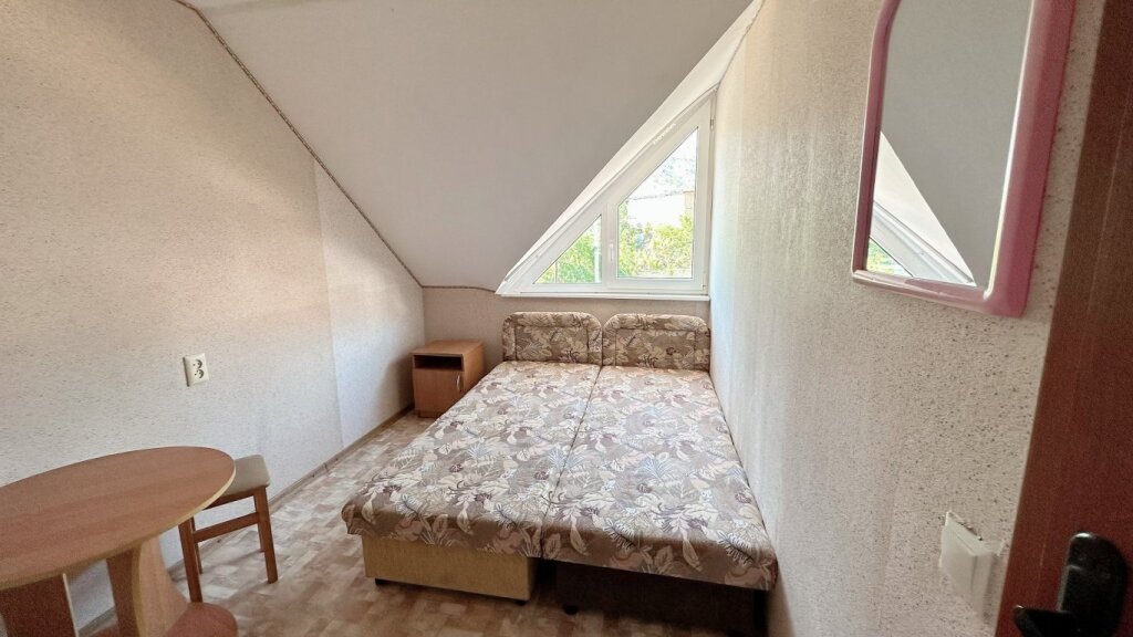 Économie double chambre Pod Krepostyu Guest House