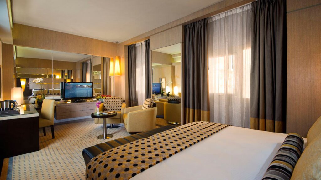 Двухместный полулюкс TIME Grand Plaza Hotel, Dubai Airport