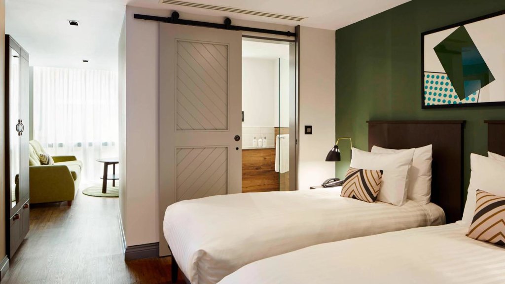 Четырёхместный люкс с 2 комнатами Residence Inn by Marriott London Kensington