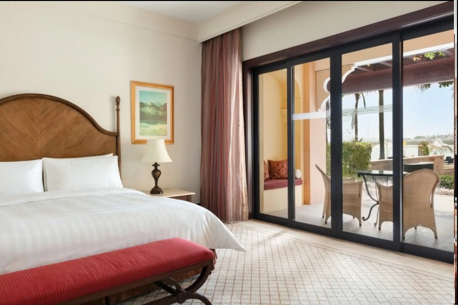 Двухместный люкс Garden Shangri-La Hotel Apartments Qaryat Al Beri
