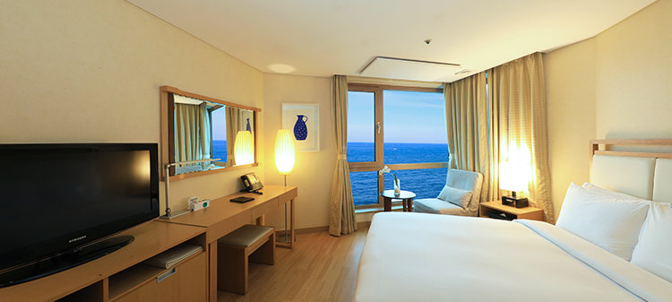Двухместный номер Standard Ocean Suites Jeju Hotel