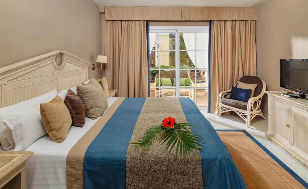 С солярием люкс с 2 комнатами Gran Oasis Resort