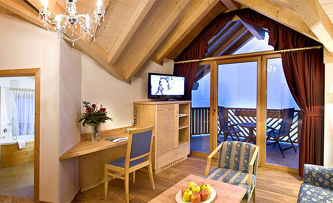 Трёхместный семейный люкс Hotel Chalet Tianes - Alpine Relax