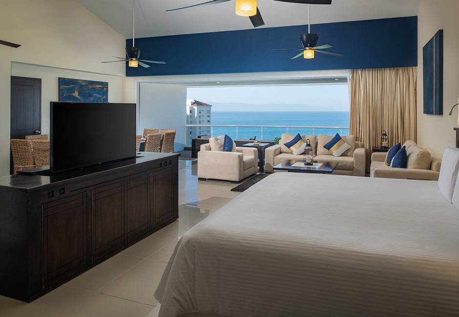 Presidential Double Suite Wyndham Alltra Vallarta, All-Inclusive Resort