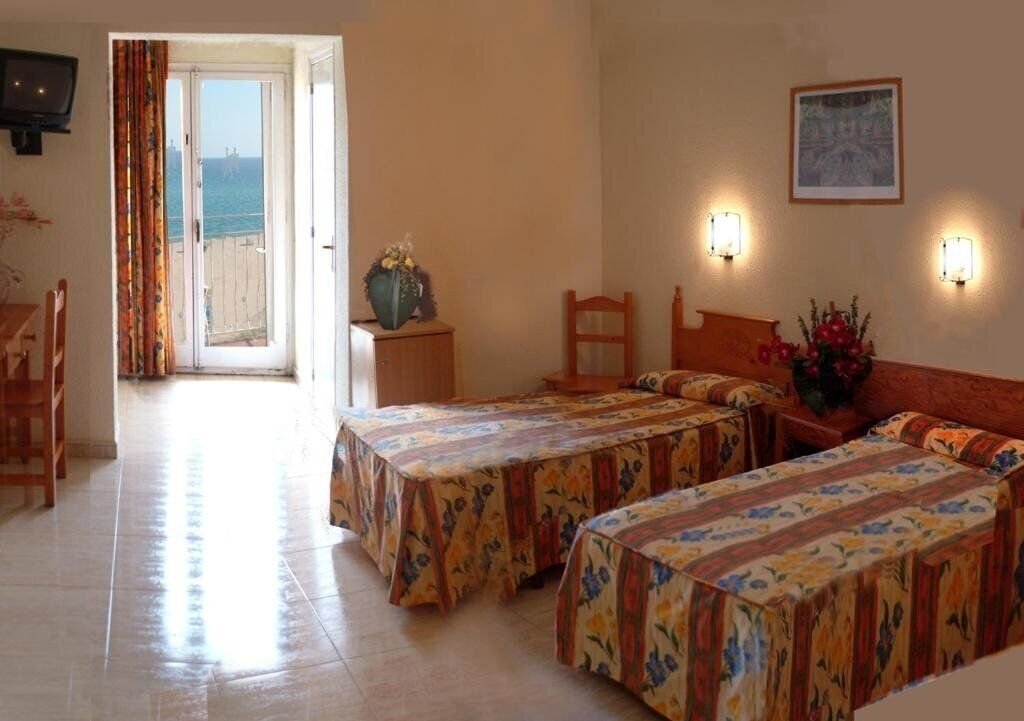 Standard Double room with balcony and with sea view Hotel Rosa Nàutica