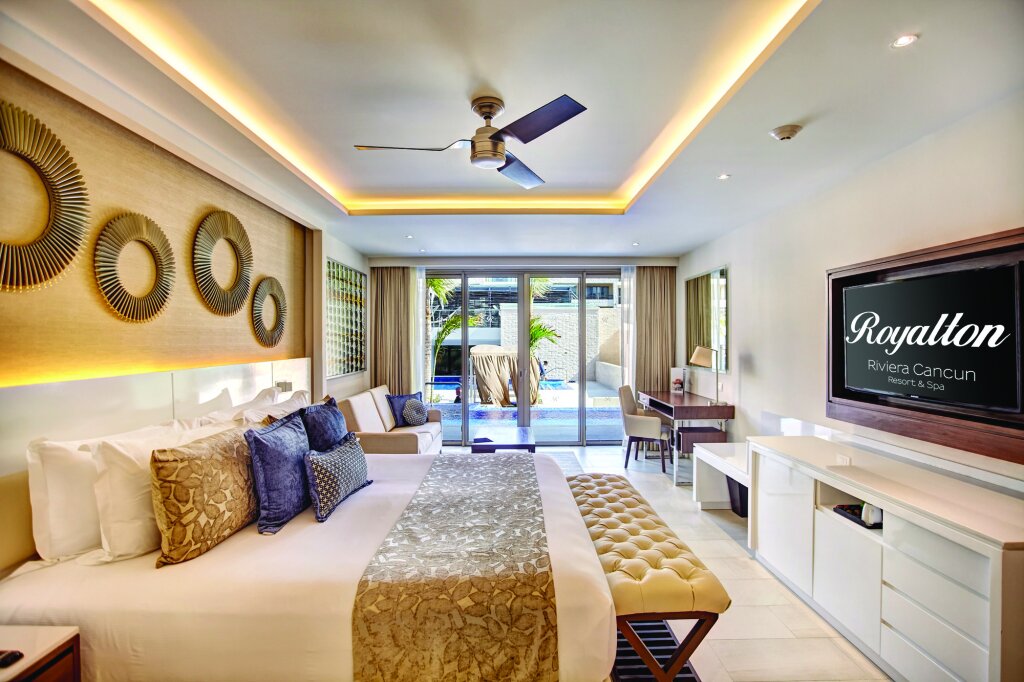 Двухместный Diamond Club полулюкс Luxury Hideaway at Royalton Riviera Cancun, An Autograph Collection All Inclusive Resort