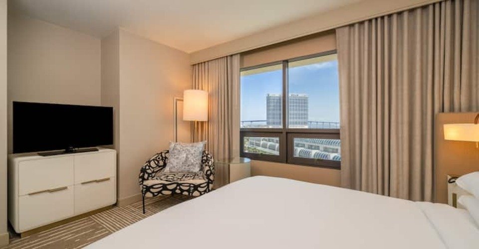 Двухместный люкс c 1 комнатой Hilton San Diego Gaslamp Quarter