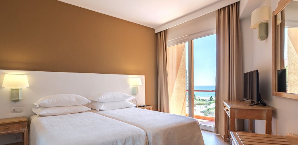 Suite doppia 1 camera da letto con balcone Dom Pedro Marina